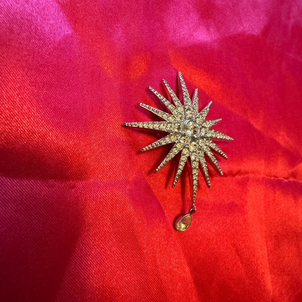 Swarovski Starburst Pin - Picture 6 of 9